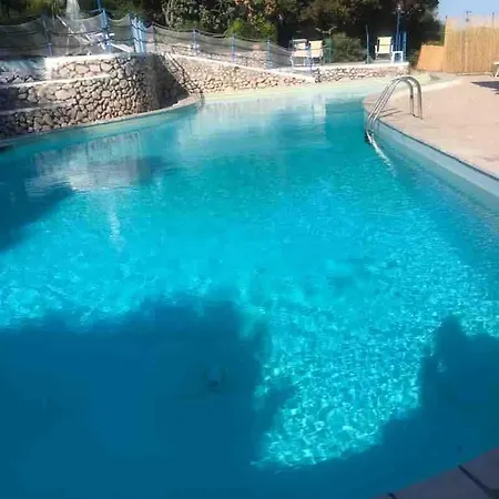 Circeo, Con Piscina E Scesa Al Mare Villa